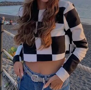 Zara Checkered Cropped Long Sleeve with Padded Shoulder